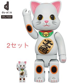 ベアブリック(BE@RBRICK)のNY@BRICK 招き猫 白メッキ 100％ & 400％ x2セット(その他)