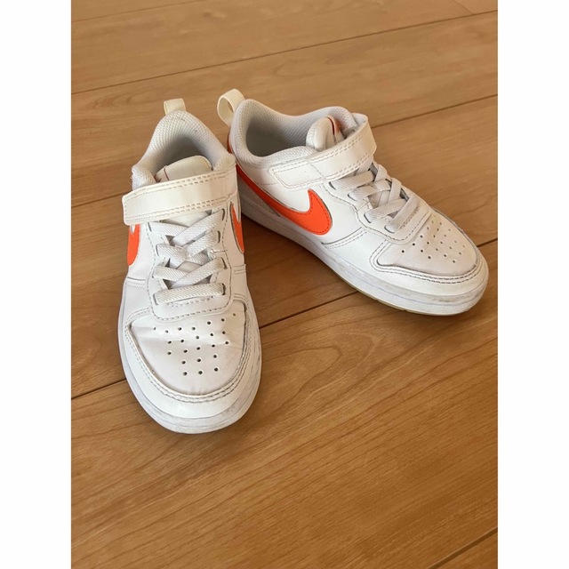 NIKE(ナイキ)のNIKE キッズ 美品 17cm キッズ/ベビー/マタニティのキッズ靴/シューズ(15cm~)(スニーカー)の商品写真