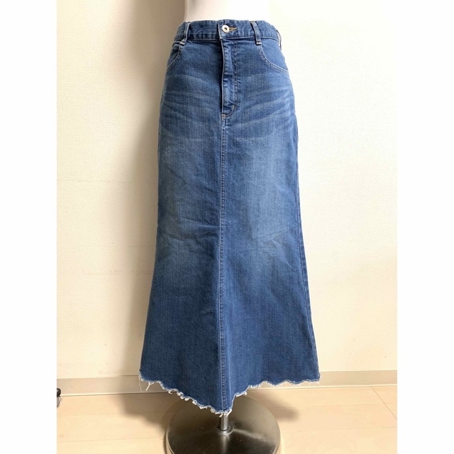 1回着用美品 AP STUDIO へムカットデニムスカート ブルーA 34 【再入荷