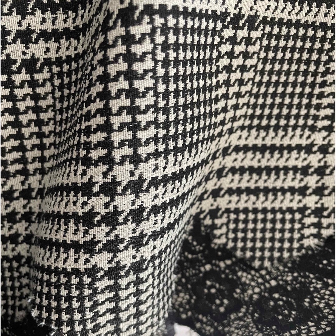 ZARA(ザラ)の【ZARA】レース&チェック柄コンビスカート レディースのスカート(ひざ丈スカート)の商品写真