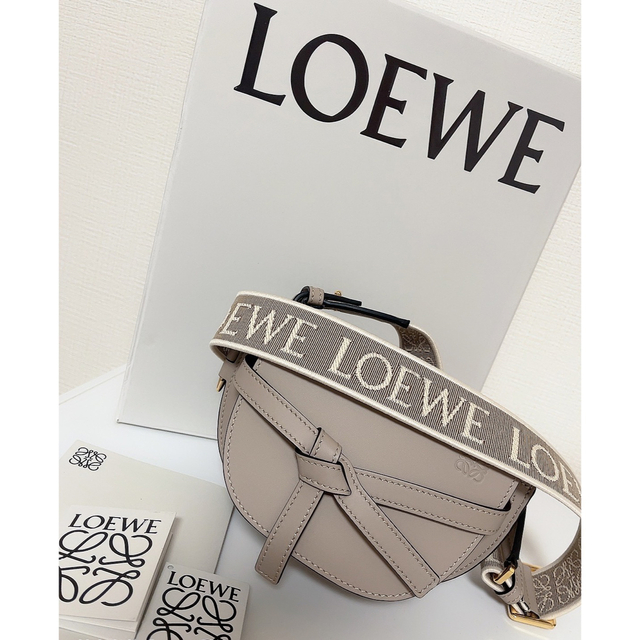 LOEWE  ゲート　新品未使用　最終値下げレディース