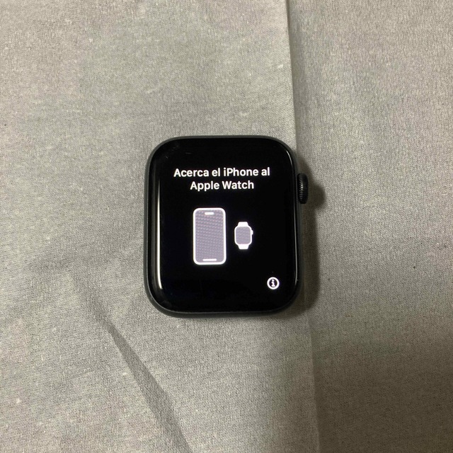 Apple Watch SE スペースグレー44mm GPSつき