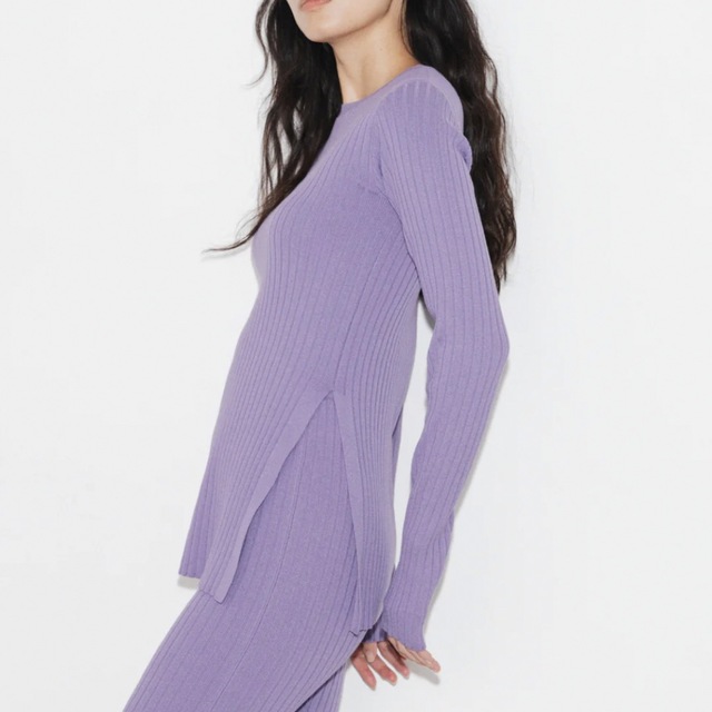 ENCIRCLE  Rib knit top