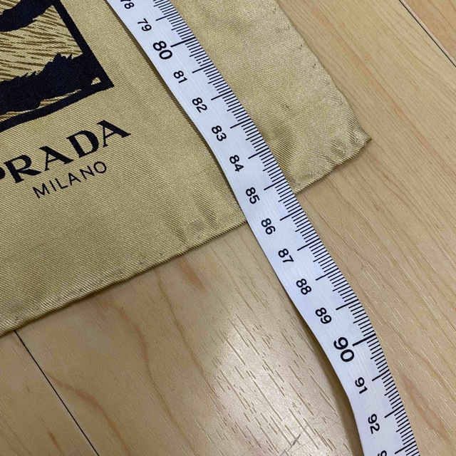 PRADA(プラダ)のPRADA　プラダ　スカーフ　ゼブラ柄　ブラウン系　no.50 レディースのファッション小物(バンダナ/スカーフ)の商品写真