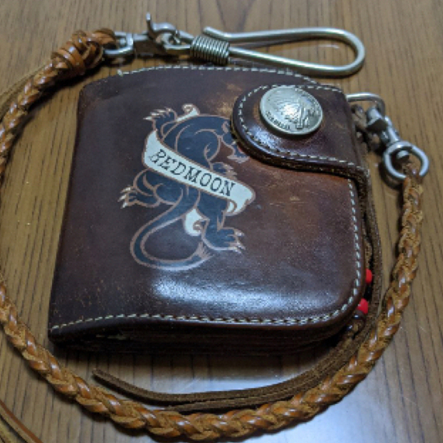 REDMOON(レッドムーン)のレッドムーン　ジャガーショートウォレット中古 メンズのファッション小物(折り財布)の商品写真