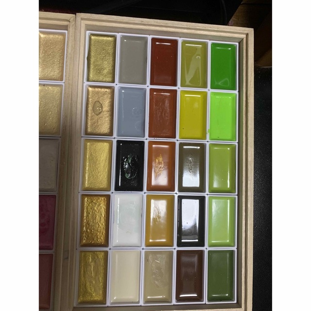 呉竹 顔彩耽美 桐箱100色セットの通販 by ショップ|ラクマ 呉竹 顔彩耽美 桐箱100色セットの通販 by ショップ|ラクマ