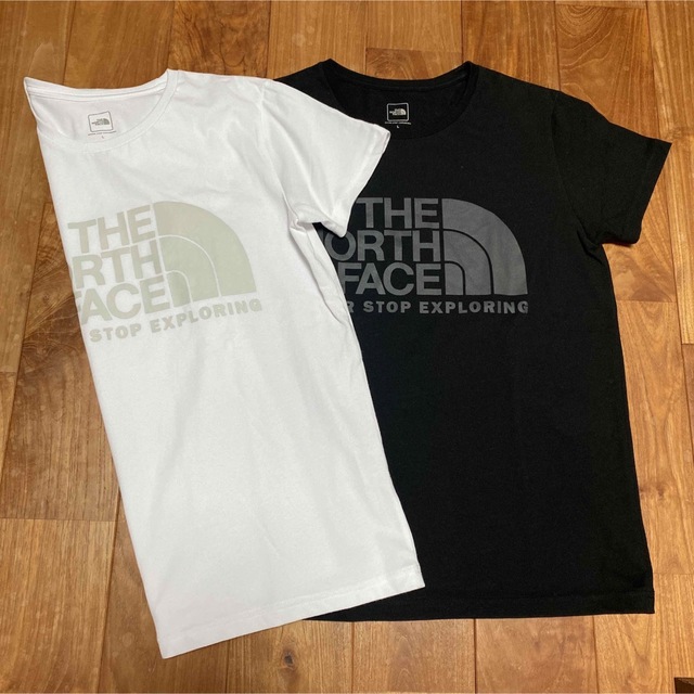 THE NORTH FACE(ザノースフェイス)の【THE NORTH FACE】BLACK レディースのトップス(Tシャツ(半袖/袖なし))の商品写真