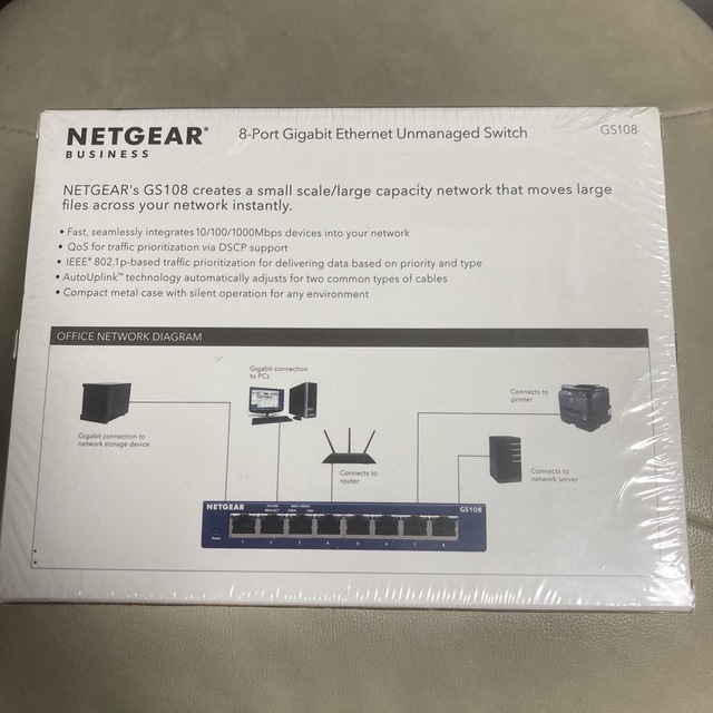 NETGEAR GS108-400JPS スマホ/家電/カメラのPC/タブレット(PC周辺機器)の商品写真