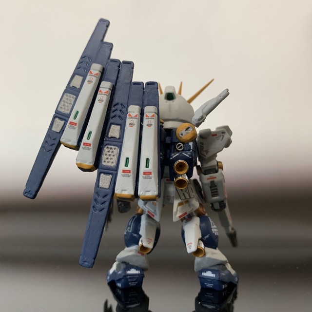 フルリペイント ガンダムコンバージ νガンダム 塗装 完成品 9