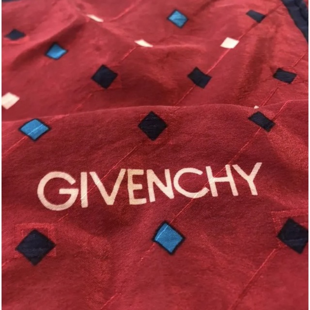 GIVENCHY(ジバンシィ)のスカーフ GIVENCHY レディースのファッション小物(バンダナ/スカーフ)の商品写真