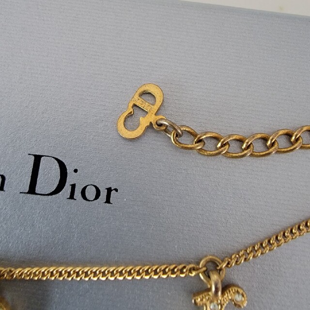 Christian Dior(クリスチャンディオール)の美品★クリスチャン・ディオール　ブレスレット　ゴールド　ビジュー レディースのアクセサリー(ブレスレット/バングル)の商品写真