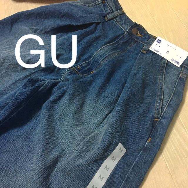 GU(ジーユー)のGU☆バギージーンズ☆新品☆ レディースのパンツ(デニム/ジーンズ)の商品写真