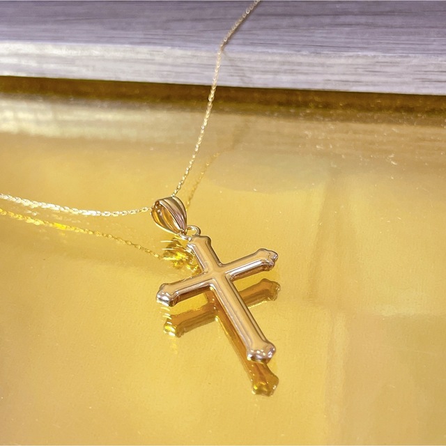 K18十字架ネックレス