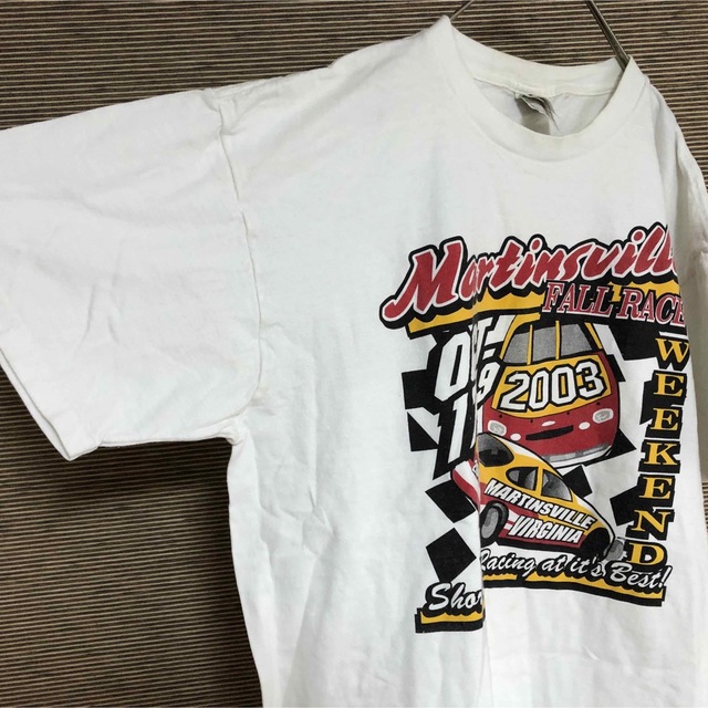 FRUIT OF THE LOOM(フルーツオブザルーム)の【フルーツオブザルーム】半袖Tシャツ レースカー　車　デカプリント　フラッグ37 メンズのトップス(Tシャツ/カットソー(半袖/袖なし))の商品写真