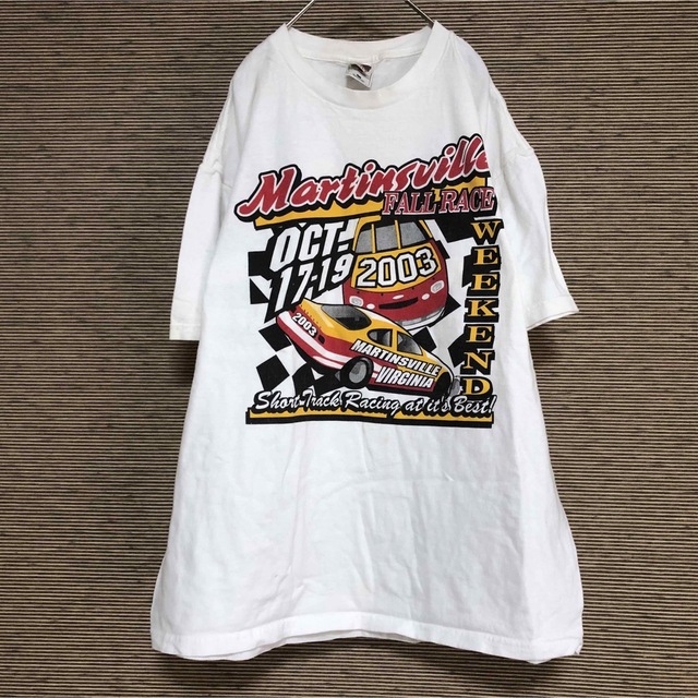 FRUIT OF THE LOOM(フルーツオブザルーム)の【フルーツオブザルーム】半袖Tシャツ レースカー　車　デカプリント　フラッグ37 メンズのトップス(Tシャツ/カットソー(半袖/袖なし))の商品写真