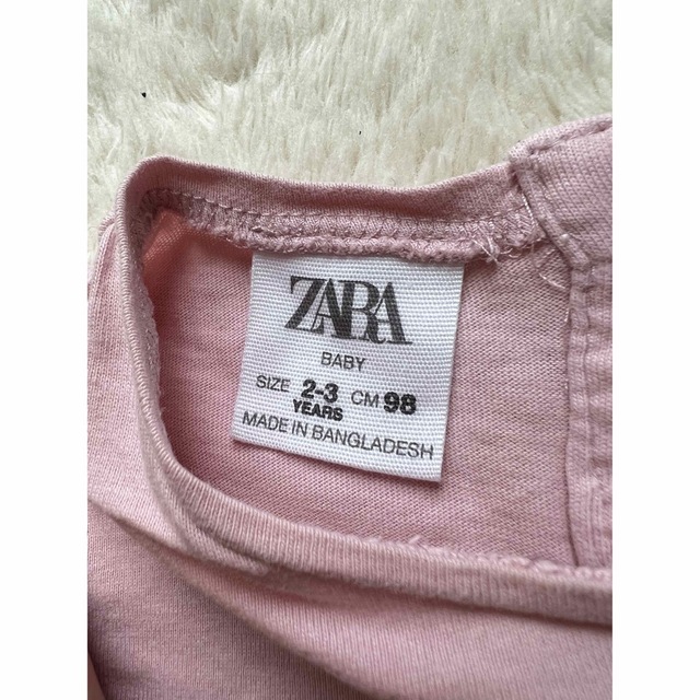 ZARA(ザラ)のZARA ロンT♡ 98cm 2〜３歳 キッズ/ベビー/マタニティのキッズ服女の子用(90cm~)(Tシャツ/カットソー)の商品写真