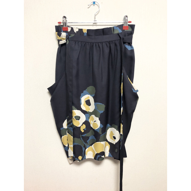 YANGANY(ヤンガニー)のスカート レディースのスカート(ひざ丈スカート)の商品写真