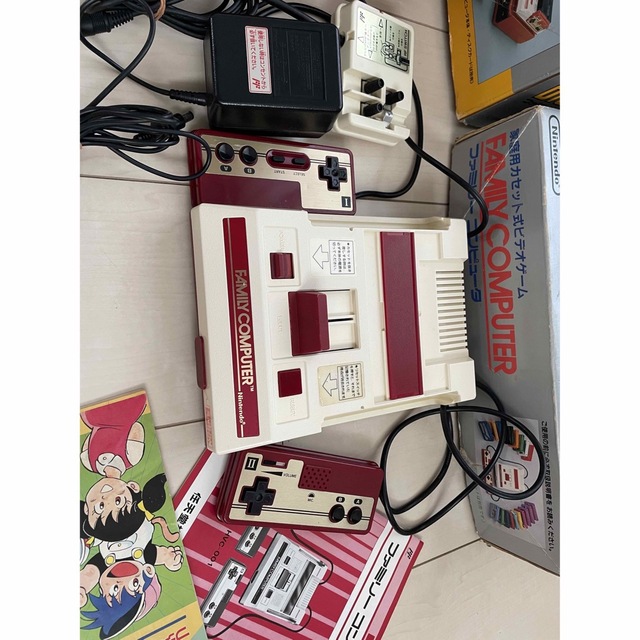 ファミリーコンピュータ(ファミリーコンピュータ)のだい6047様 エンタメ/ホビーのゲームソフト/ゲーム機本体(家庭用ゲーム機本体)の商品写真