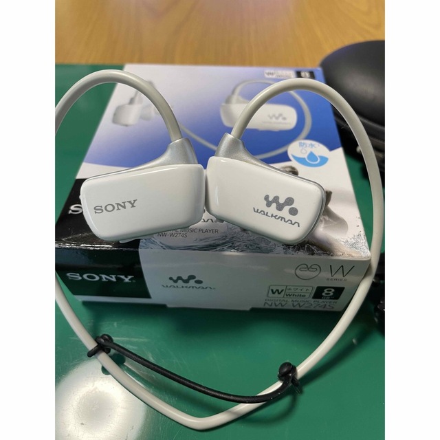 WALKMAN(ウォークマン)のSONY ウォークマン Wシリーズ NW-W274S(W) スマホ/家電/カメラのオーディオ機器(ポータブルプレーヤー)の商品写真