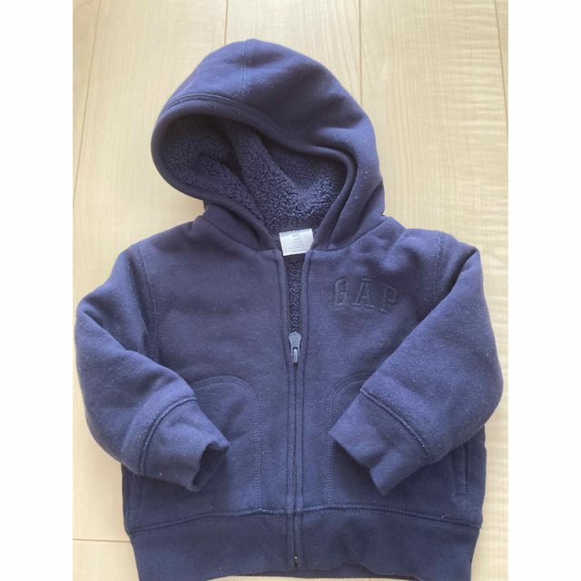 GAP(ギャップ)のGAP パーカー　18ヶ月〜24ヶ月 キッズ/ベビー/マタニティのキッズ服男の子用(90cm~)(ジャケット/上着)の商品写真