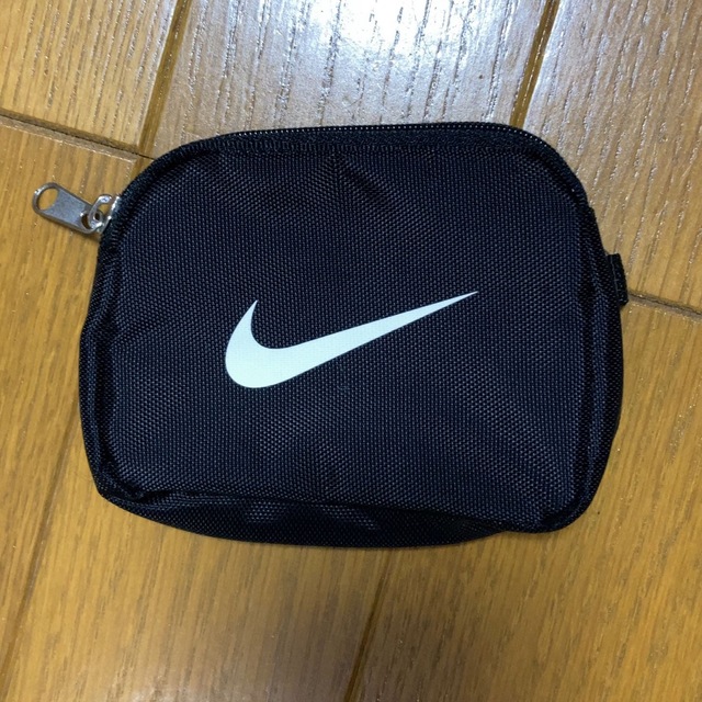 NIKE(ナイキ)のNIKE コインケース レディースのファッション小物(コインケース)の商品写真