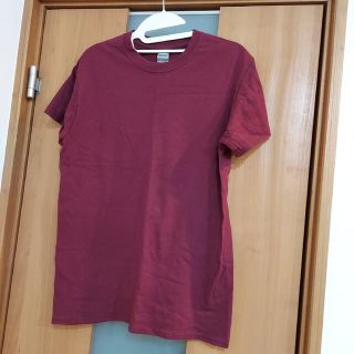 ギルタン(GILDAN)の【新品未使用】ギルダン　Tシャツ(Tシャツ/カットソー(半袖/袖なし))