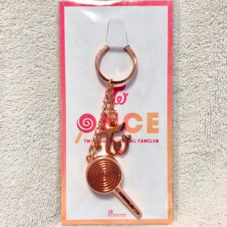 トゥワイス(TWICE)のTWICE onceファンクラブ継続特典 オリジナルチャーム キーホルダー(アイドルグッズ)