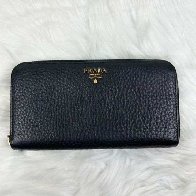 極美品・ギャランティ】プラダ 長財布 シボ革レザー ラウンド