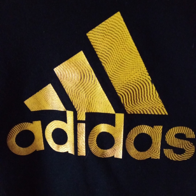 adidas(アディダス)のadidasアディダスTシャツトップスゴールドレアゼブラ柄スリーライン レディースのトップス(Tシャツ(半袖/袖なし))の商品写真