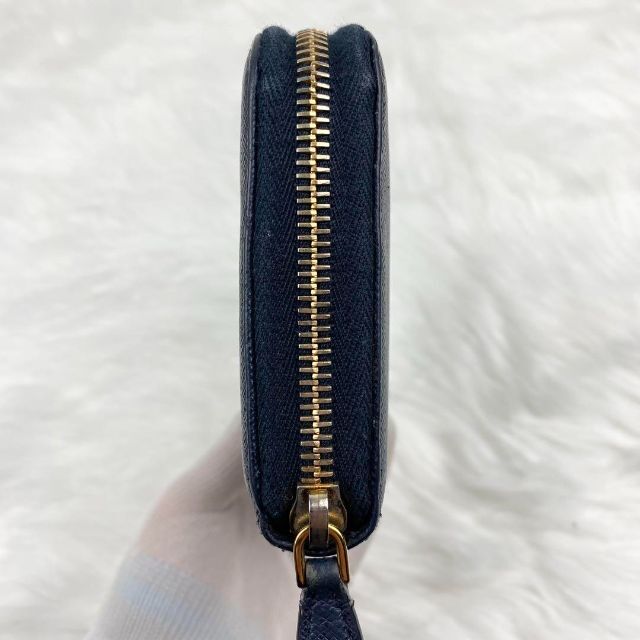 【美品・付属品完備】プラダ 長財布 サフィアーノレザー ラウンドファスナー 【美品・付属品完備】プラダ 長財布 サフィアーノレザー ラウンドファスナー