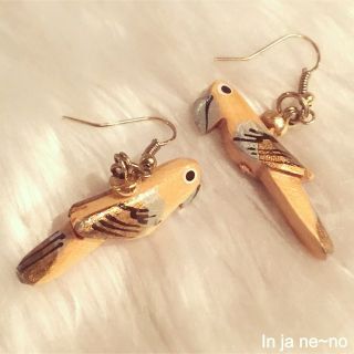 【SALE】ハンドメイドピアス ／ ウッド 木製 鳥 ボヘミアン (ピアス)