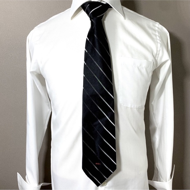 KRIZIAUOMO ネクタイ ブラック ストライプ お洒落♪ メンズのファッション小物(ネクタイ)の商品写真