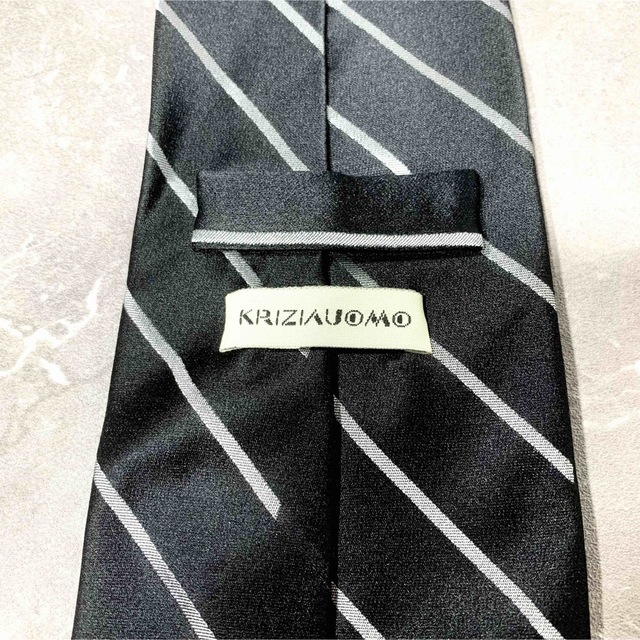 KRIZIAUOMO ネクタイ ブラック ストライプ お洒落♪ メンズのファッション小物(ネクタイ)の商品写真