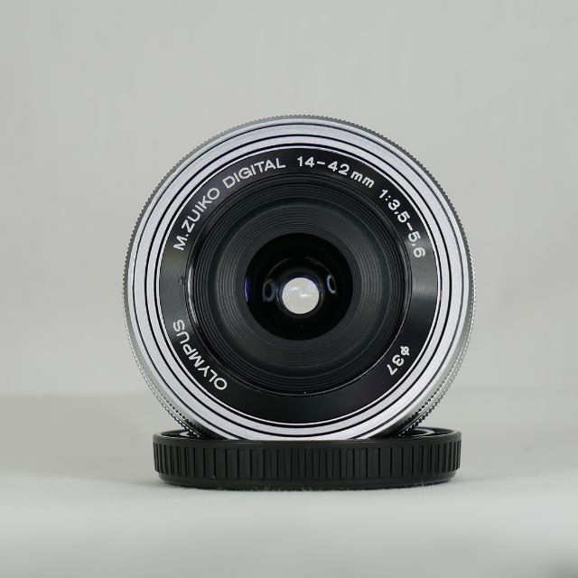 OLYMPUS❤️電動パンケーキレンズ M.ZUIKO 14-42mm シルバー-