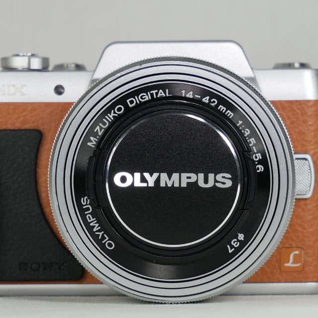 Olympus 電動パンケーキレンズ M.ZUIKO 14-42mm シルバー | www