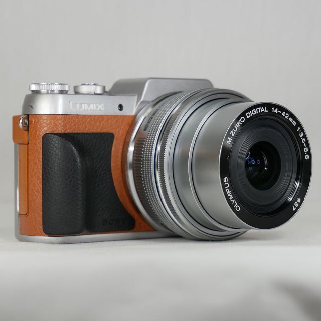 Olympus 電動パンケーキレンズ M.ZUIKO 14-42mm シルバー | yoshi-sushi.ca