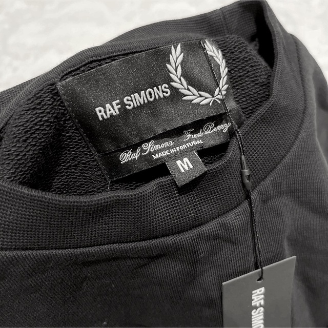 FRED PERRY(フレッドペリー)のRAF SIMONS × FRED PERRY コラボ スウェット トレーナー メンズのトップス(スウェット)の商品写真