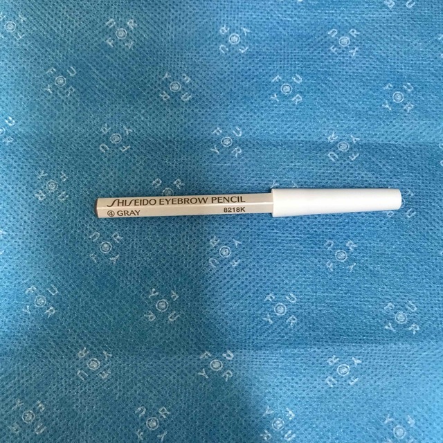 SHISEIDO (資生堂)(シセイドウ)の資生堂眉墨鉛筆4番グレー　アイブロウペンシル コスメ/美容のベースメイク/化粧品(アイブロウペンシル)の商品写真
