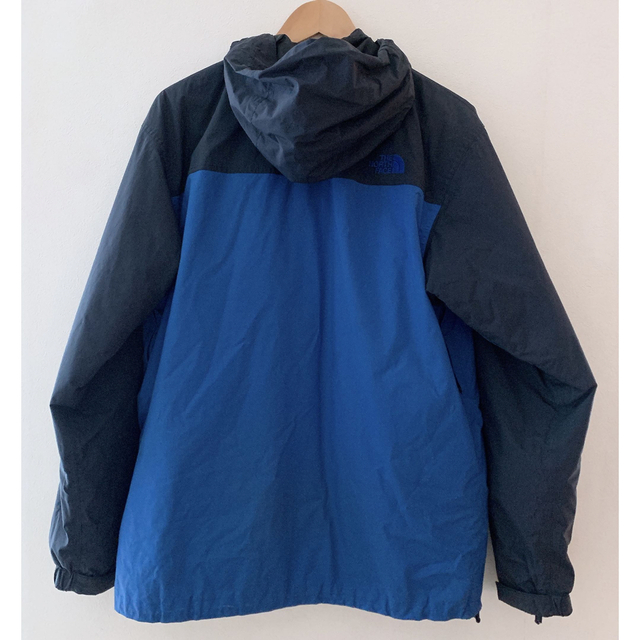 THE NORTH FACE(ザノースフェイス)の【完売品】ノースフェイス　男性用大きめサイズマウンテンパーカー　おしゃれ秋服冬服 メンズのジャケット/アウター(マウンテンパーカー)の商品写真