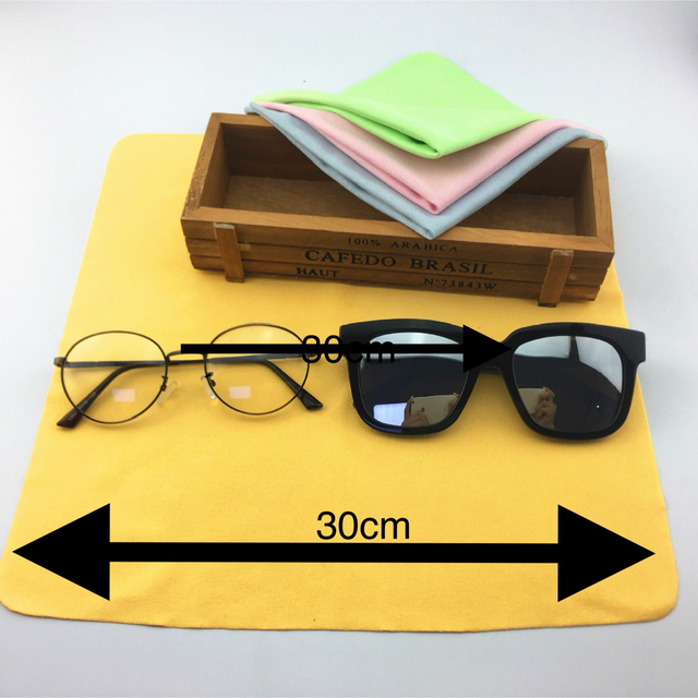 大型クリーニングクロス メガネ拭き めがねふき クロス メガネ レンズ 1枚！！ レディースのファッション小物(サングラス/メガネ)の商品写真