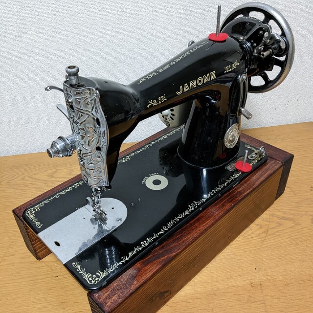 アンティークミシン ジャノメ 黒 電動モーター レザークラフト にも
