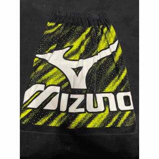 ミズノ(MIZUNO)の新品未使用★ミズノ★ラップタオル★約70センチ丈★スナップ付きタオル★男の子(マリン/スイミング)