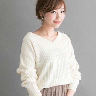 アーバンリサーチロッソ(URBAN RESEARCH ROSSO)の今季♡新品 Vネック リブニット(ニット/セーター)