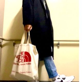 ザノースフェイス(THE NORTH FACE)のTHE NORTH FACE ノースフェイス　トートバッグ　赤(トートバッグ)