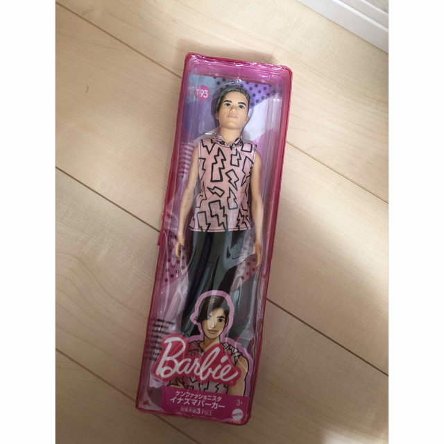 Barbie(バービー)の【新品未開封】 MATTEL バービー人形 オープンカー ケン 服 小物 セット エンタメ/ホビーのおもちゃ/ぬいぐるみ(キャラクターグッズ)の商品写真