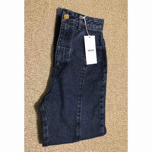 meer． PINTACK STRAIGHT DENIM レディースのパンツ(デニム/ジーンズ)の商品写真