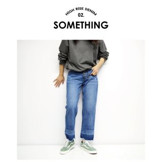 サムシング(SOMETHING)の【美品】EDWIN something ストレートデニム　S(デニム/ジーンズ)