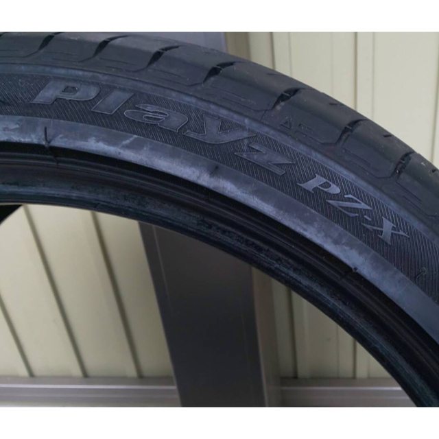 BRIDGESTONE(ブリヂストン)の【最終値下げ】ブリヂストン　18インチタイヤ　中古4本セット　タイヤのみ 自動車/バイクの自動車(タイヤ)の商品写真