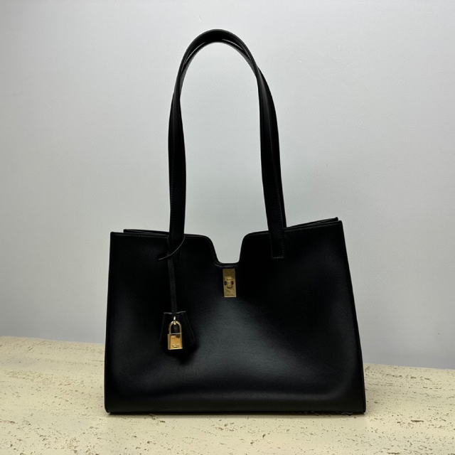 耐熱 二層 足あとぐらす (M) CELINE カーフスキントート ブラック