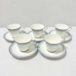 ロイヤルドルトン(Royal Doulton)のRoyalDoulton ロイヤルドルトン LORRAINE カップ＆ソーサー(食器)